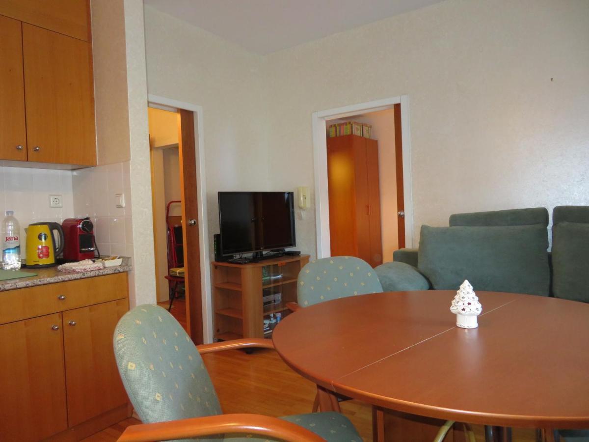 Peony Apartment โรกัชกา สลาทินา ภายนอก รูปภาพ