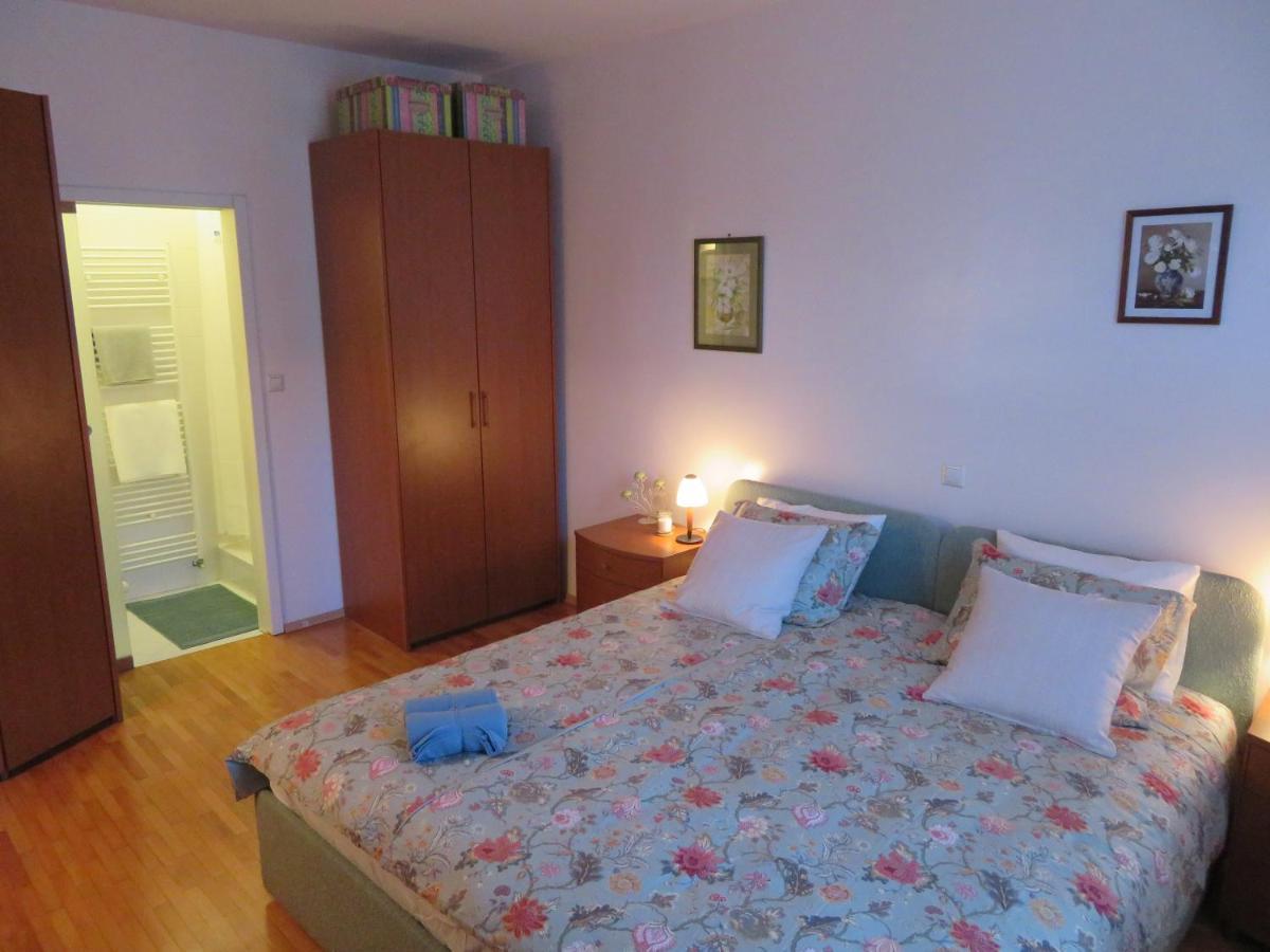 Peony Apartment โรกัชกา สลาทินา ภายนอก รูปภาพ